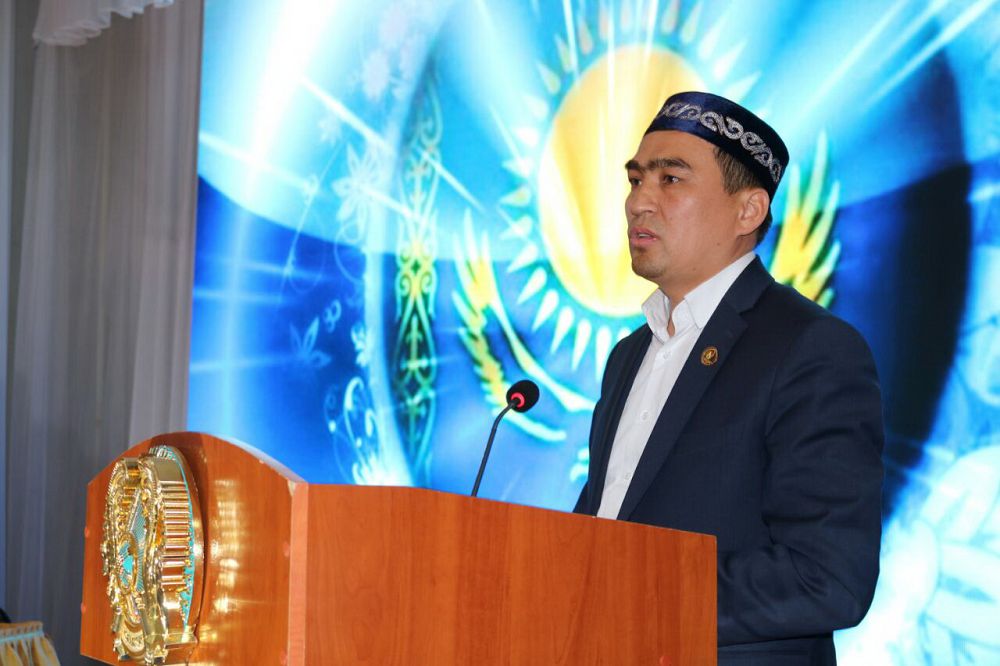 Ulttyq kod – til men dil