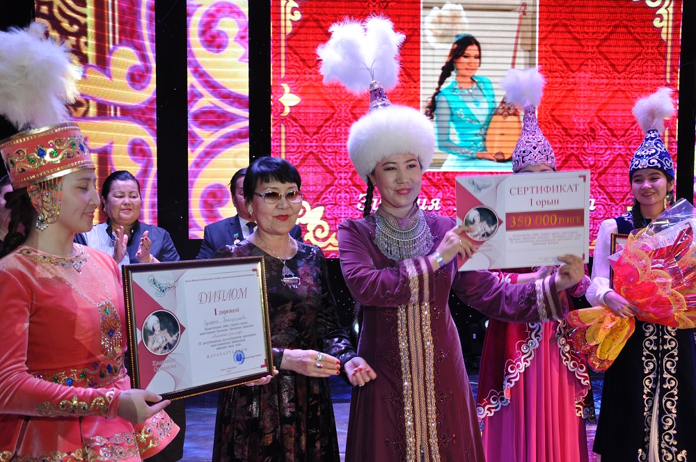 Batys Qazaqstan oblysynda Qalamqas Orasheva atyndaǵy baıqaý ótti