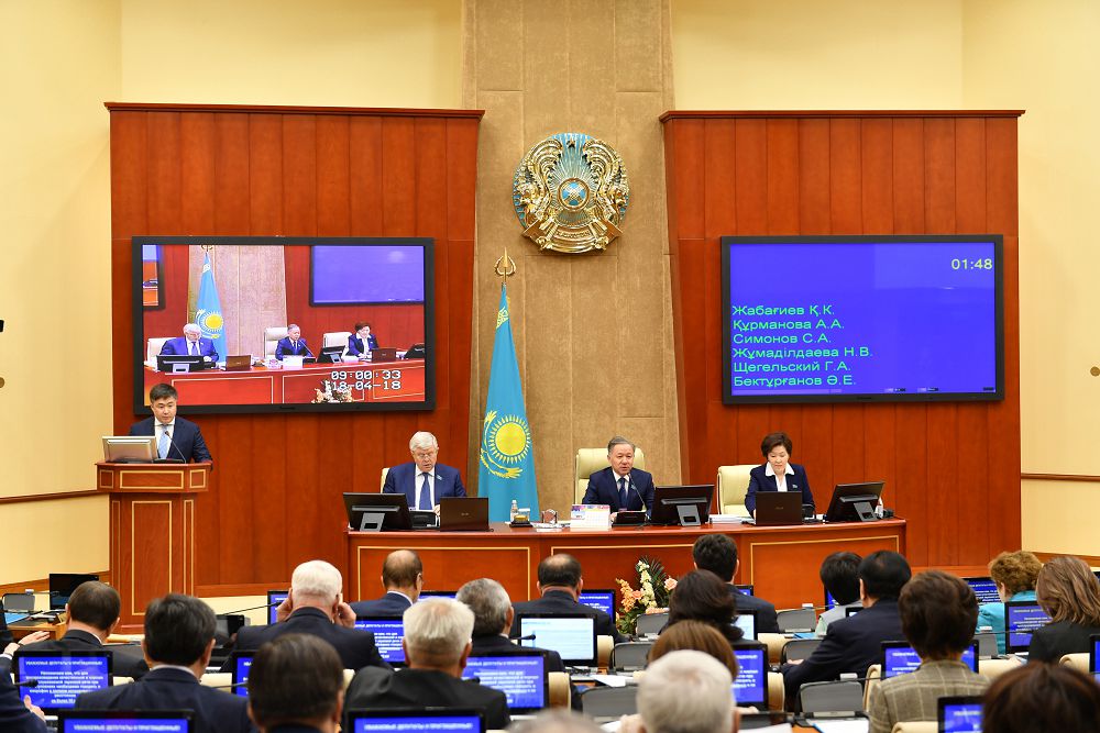 «2018-2020 jyldarǵa arnalǵan respýblıkalyq bıýdjet týraly» Zańyna engizilgen túzetýler maquldandy