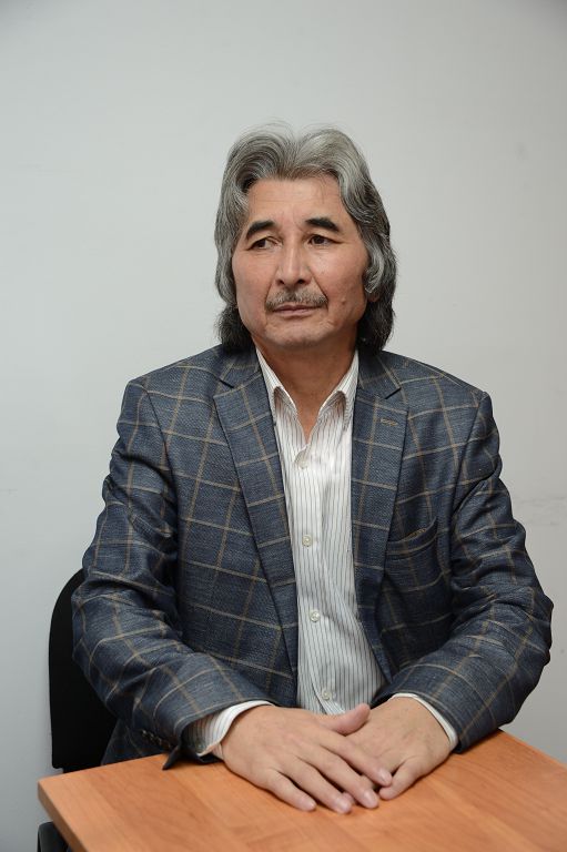 Kózmergen karıkatýrashy Aıdarbek Ǵazızuly
