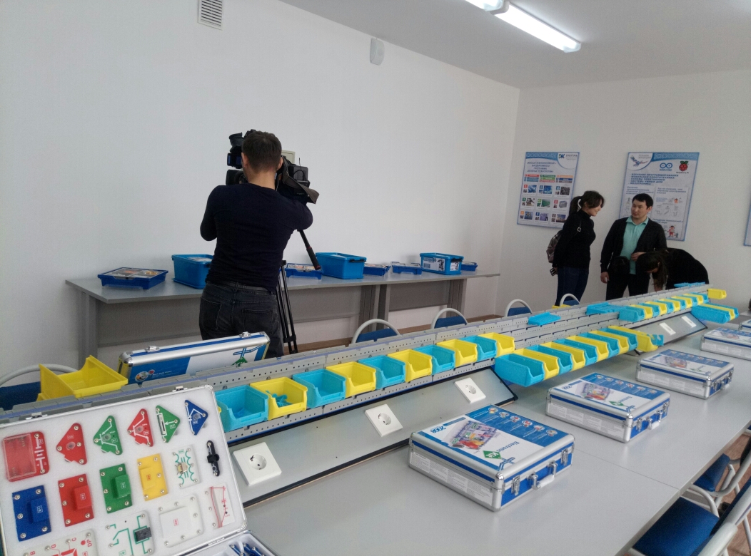 Qostanaı oblysynda 21-shi sıfrly  tehnologııalyq IT kabınet ashyldy