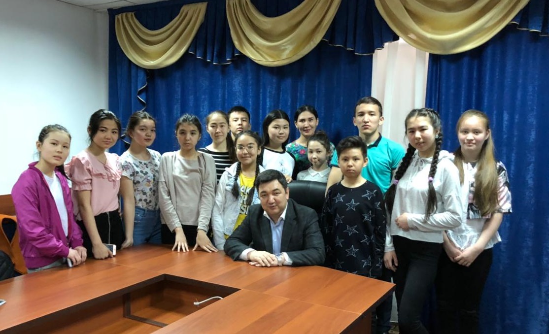 Mektep oqýshylary «Egemende» boldy