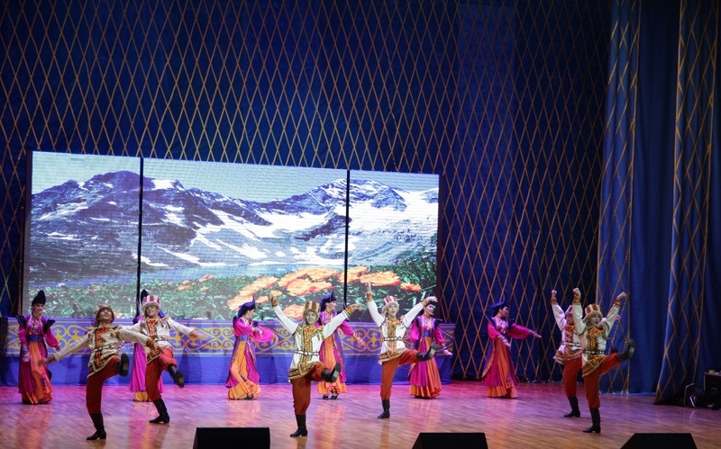 Soltústikqazaqstandyq jas bıshiler bas júldemen oraldy