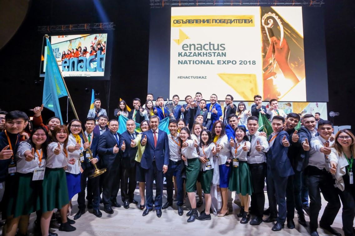 Semeılik stýdentter jeńimpaz atandy