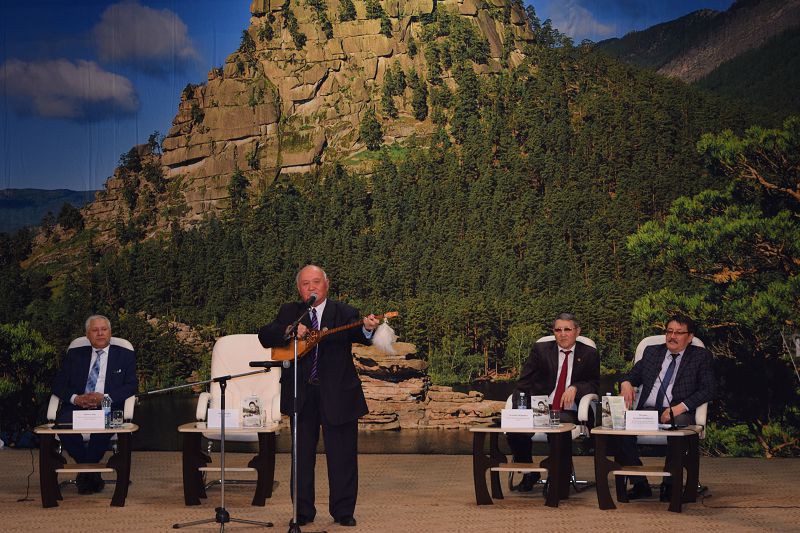 Kókshetaýda «Aqan seriniń án besigi» atty ádebı kesh ótti