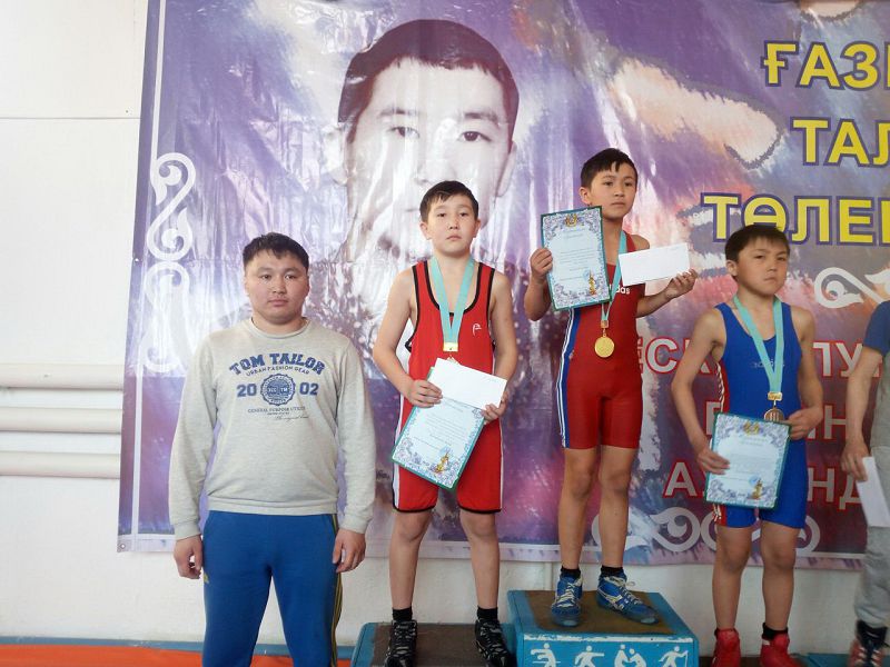 Kókshetaýda kúresten Talǵat Ǵazızovty eske alýǵa arnalǵan jarys ótti 