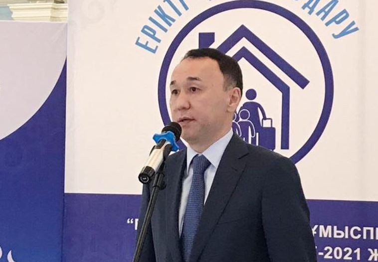 Arhımed Muhambetov mańǵystaýlyqtardy Qostanaıǵa qonys aýdarýǵa shaqyrdy