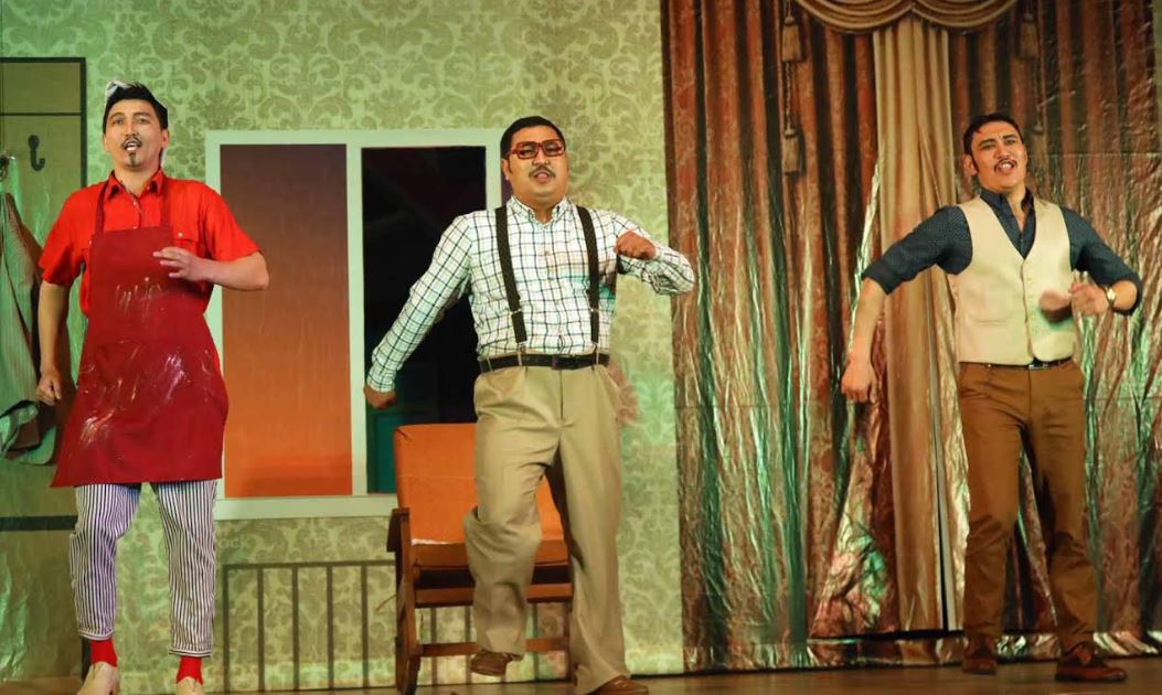 Tarazda «Beý, qyzdar-aı!» komedııasy sahnalandy