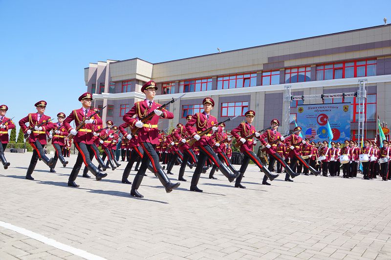 «Arystannyń» sarbazdary ant qabyldady
