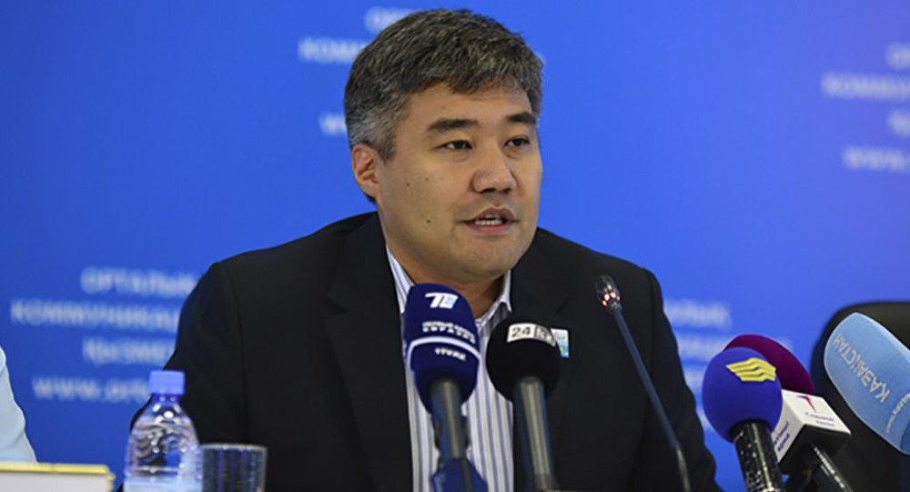 Din isteri jáne azamattyq qoǵam mınıstri halyq aldyndaǵy esepti kezdesýin ótkizedi