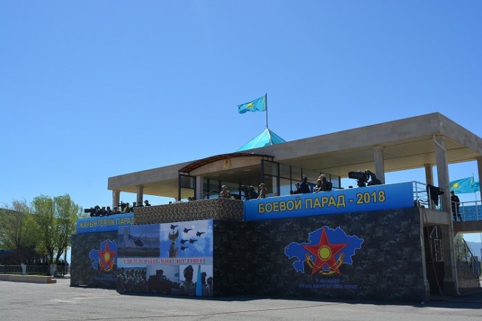 Otan qorǵaýshy kúnine arnalǵan jaýyngerlik parad Jambyl oblysynda ótedi