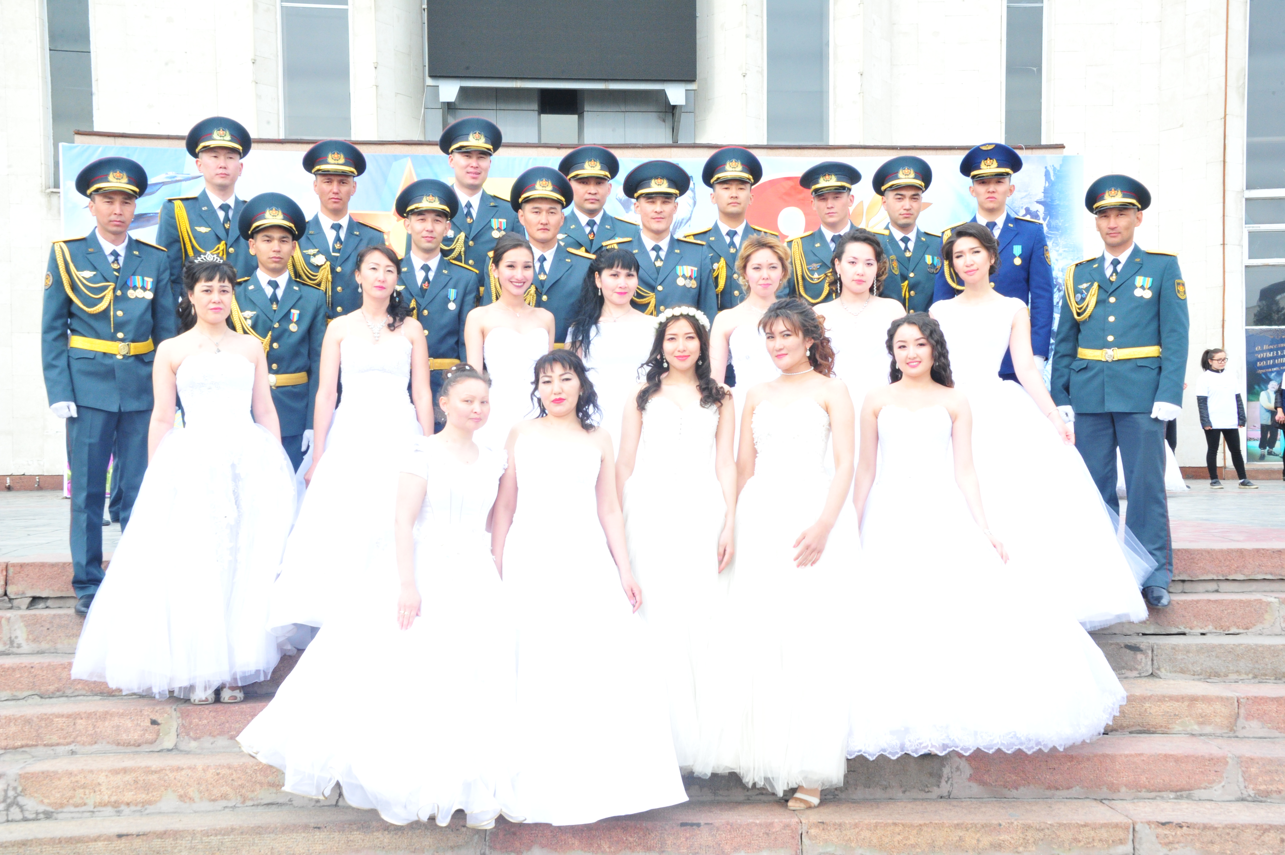 Semeıde «Shyǵys» óńirlik áskerı qolbasshylyǵy «Vena balyn» ótkizdi