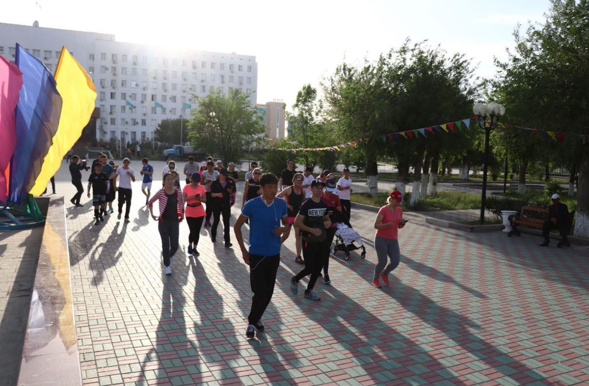 Atyraý oblysynda jyl saıynǵy marafonǵa 3 myńǵa jýyq turǵyn  qatysady