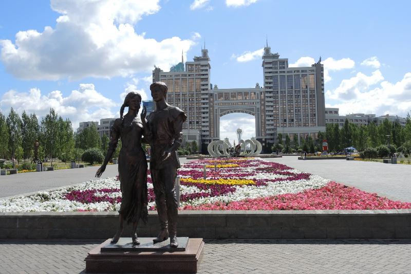 Astanada Ábish Kekilbaev atyndaǵy alleıa ashylady