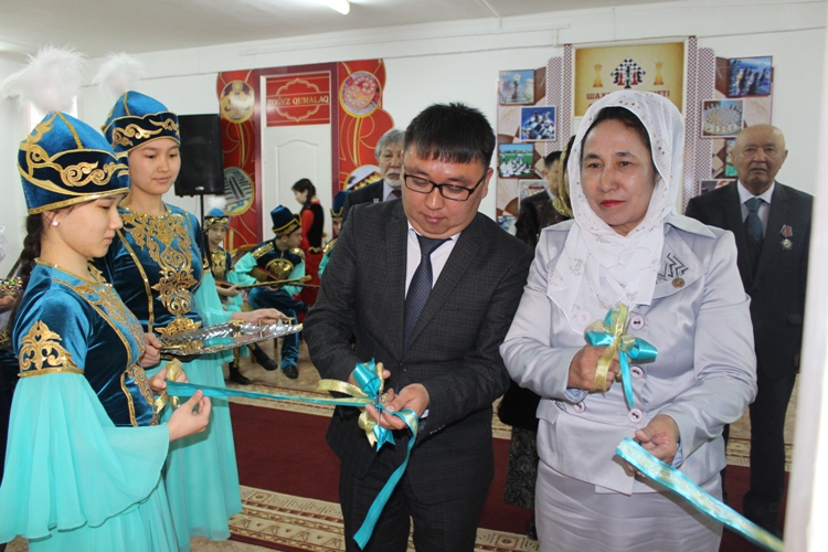 Pavlodarda tuńǵysh «Shákárimtaný» ortalyǵy ashyldy