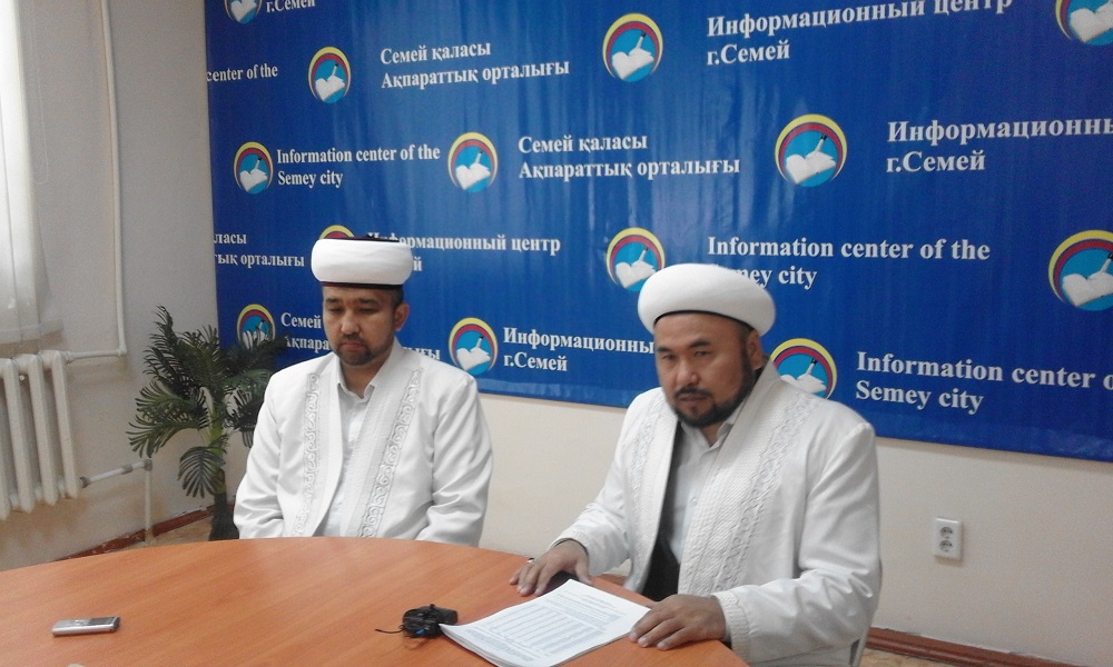 Qasıetti Ramazan aıynyń qarsańynda Semeıde arnaıy jıyn ótti