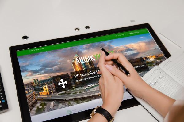 «Ashyq Úkimet» jobasyna erekshe nazar aýdaramyz – Dáýren Abaev
