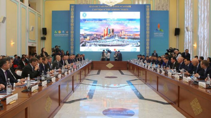 Asqar Mamın «Básekege qabiletti Qazaqstan» atty II qazaqstandyq-amerıkalyq bıznes-forým jumysyn ashty