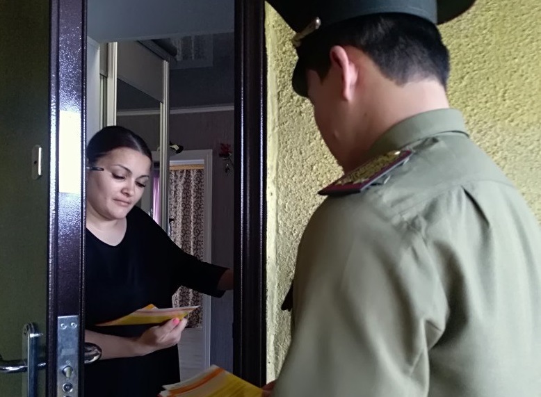 Aqtaýda TJ men polısııa qyzmetkerleri turǵyndar arasynda úgit-nasıhat jumystaryn júrgizdi