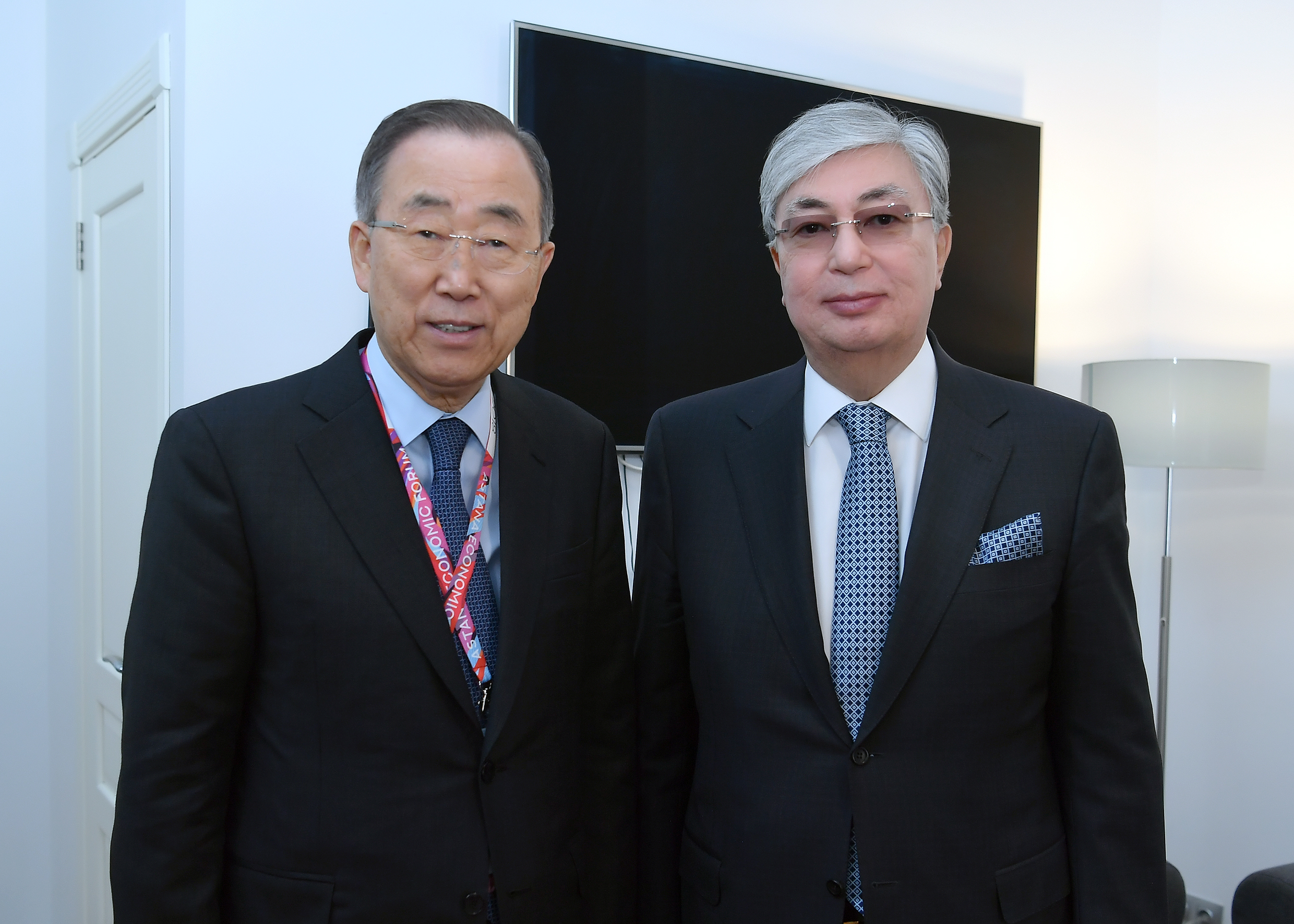 Q. Toqaev Pan Gı Mýnmen kezdesti