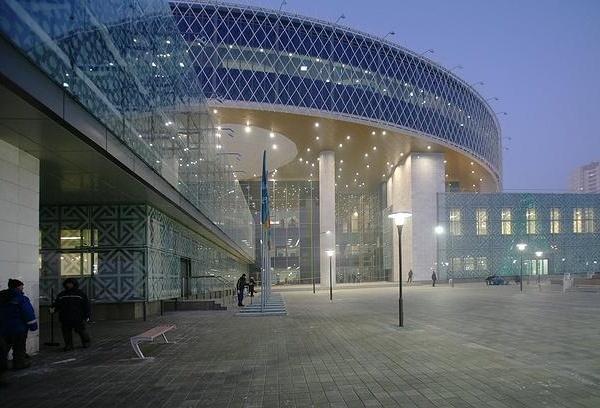 Astanadaǵy Oqýshylar saraıynda jas batyrlar marapattaldy
