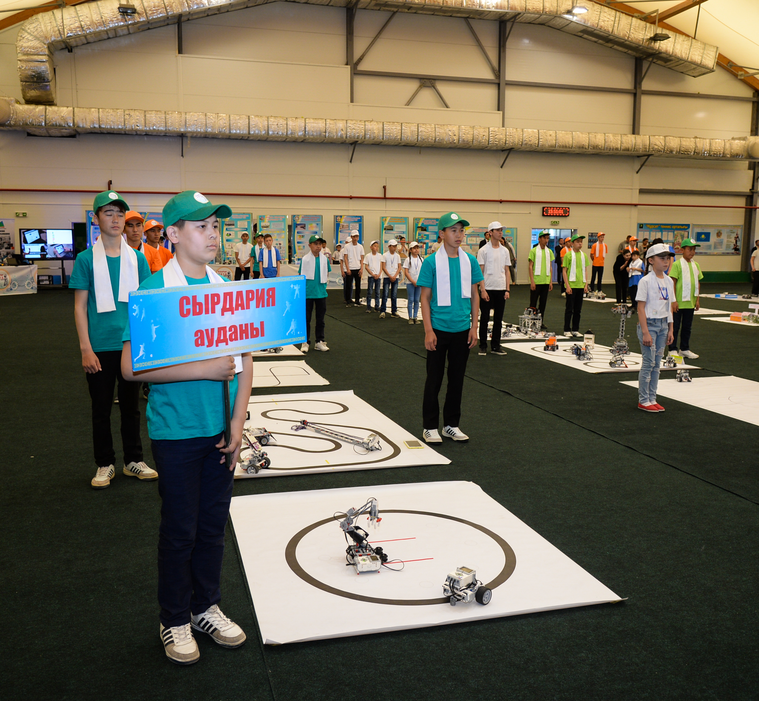 Qyzylordada robototehnıka festıvali ótti
