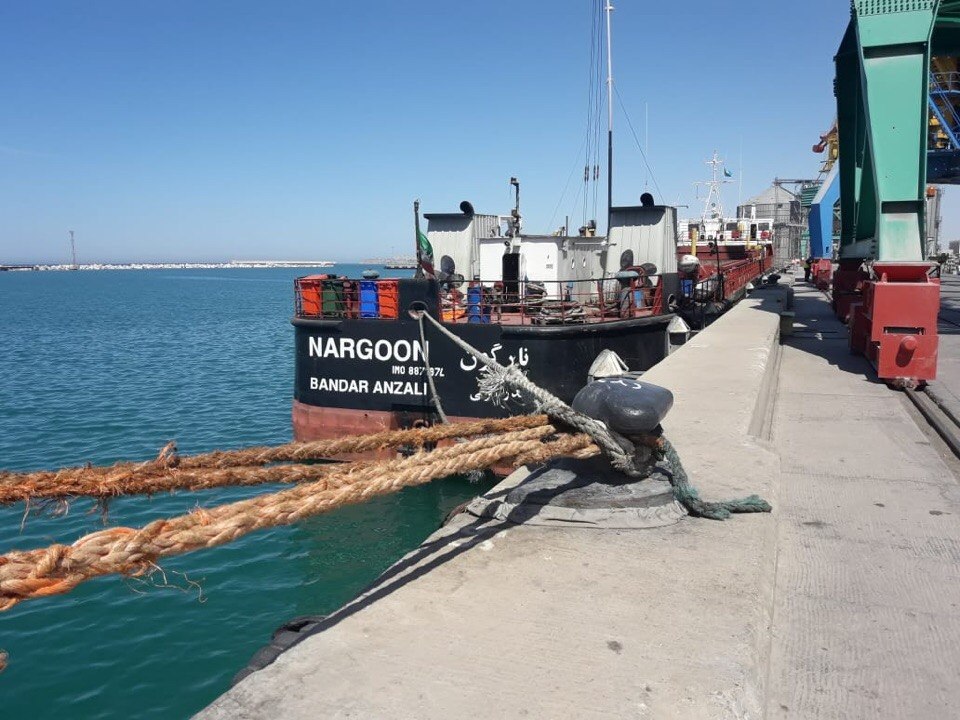 Qazaqstan porttarynda qurǵaq júk tasıtyn kemelerdiń qaýipsizdigi tekserildi
