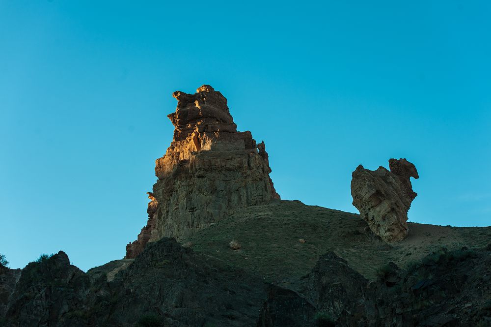 Tańǵajaıyp tas (Qazaqstan - shetel fotograftar kózimen)
