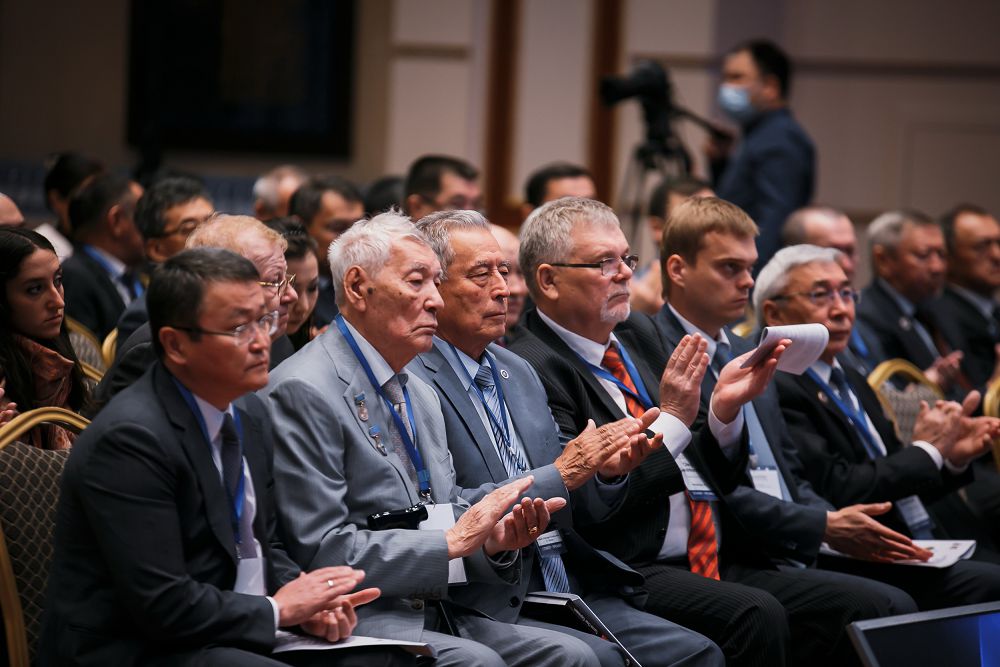 Astanada munaı jáne gazdy barlaý jónindegi II halyqaralyq forým ótti