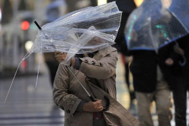 Demalys kúnderi Astanada kúshti jel soǵyp, burshaq jaýady