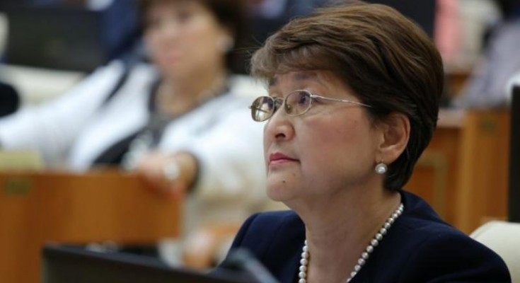 Temir jol tasymalyna jolaýshylardyń kóńili tolmaıdy