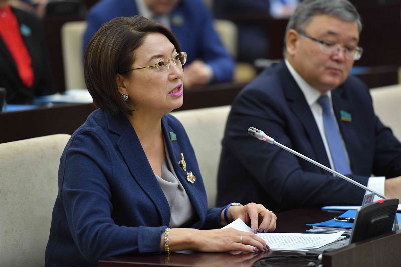 Qutqarýshylardy qoldaý qajet