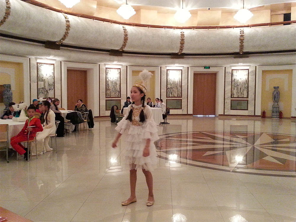 Almatyda «Eldigimiz – birlikte» kórkemsóz baıqaýy ótti