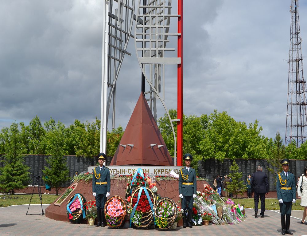 Júrek túkpirindegi aıyqpas jara (syr)
