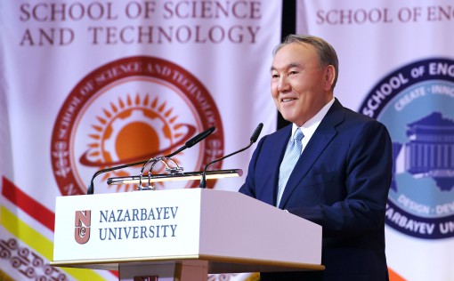 Memleket basshysy Nazarbaev Ýnıversıtetiniń túlekterine dıplom tapsyrý saltanatty rásimine qatysty