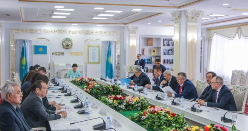 Memlekettik hatshynyń tóraǵalyǵymen Memlekettik rámizder jónindegi respýblıkalyq komıssııanyń otyrysy ótti