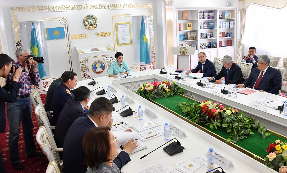 Memlekettik rámizder máselesi qaraldy