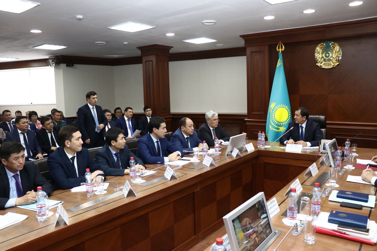 Atyraý oblysynda aımaqtyń agroónerkásip kesheninin damytý máselesi talqylandy