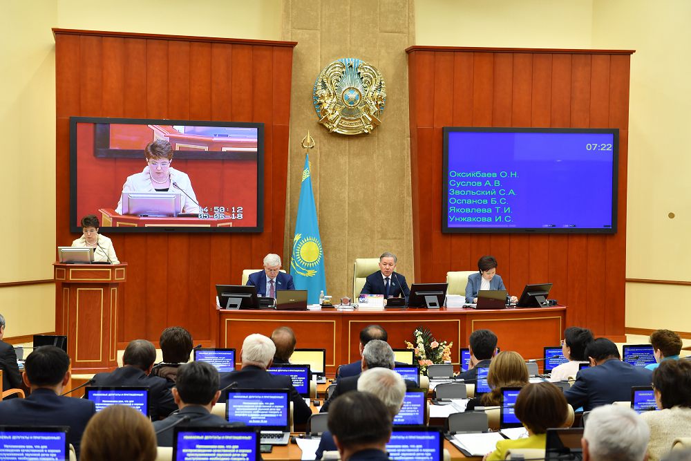 Májiliste respýblıkalyq bıýdjet esebi tyńdaldy