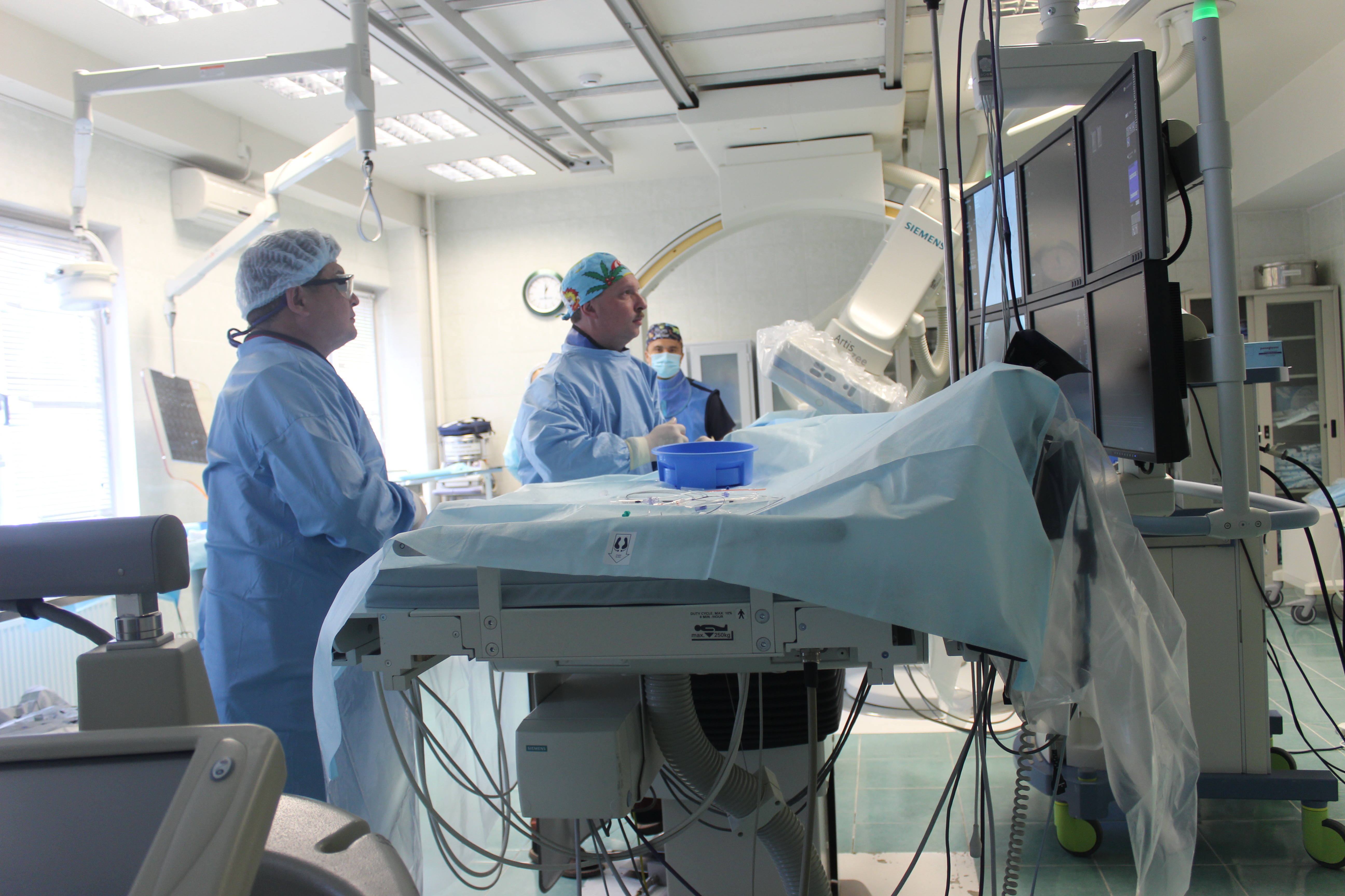 Kóz ishi qaterli isigine shaldyqqan balalarǵa tuńǵysh ret operasııa jasaldy