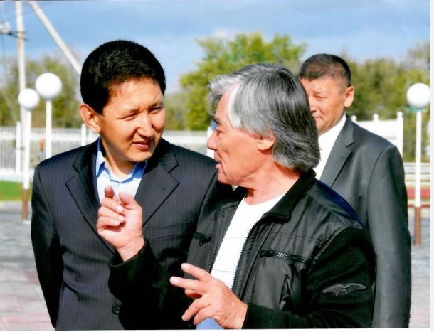 Kásipker-mesenat Islambek Saljanov: Adamnyń ishki álemi ár sózinen ańǵarylyp turady