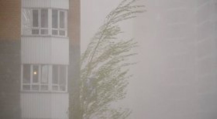 Astanada taǵy daýyl turady. Qalaı saqtaný kerek?