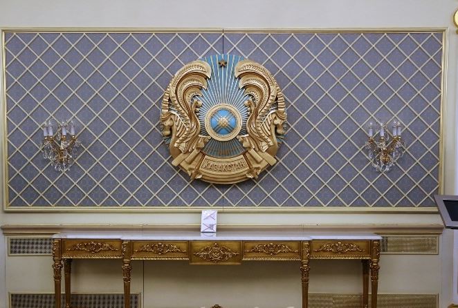 Eltańbadaǵy «Qazaqstan» sóziniń jazylýy ózgerýi múmkin