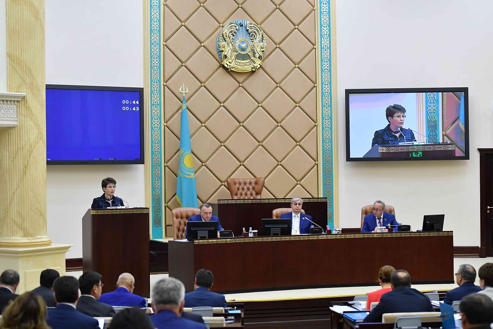Senatta respýblıkalyq bıýdjet esebi qaraldy