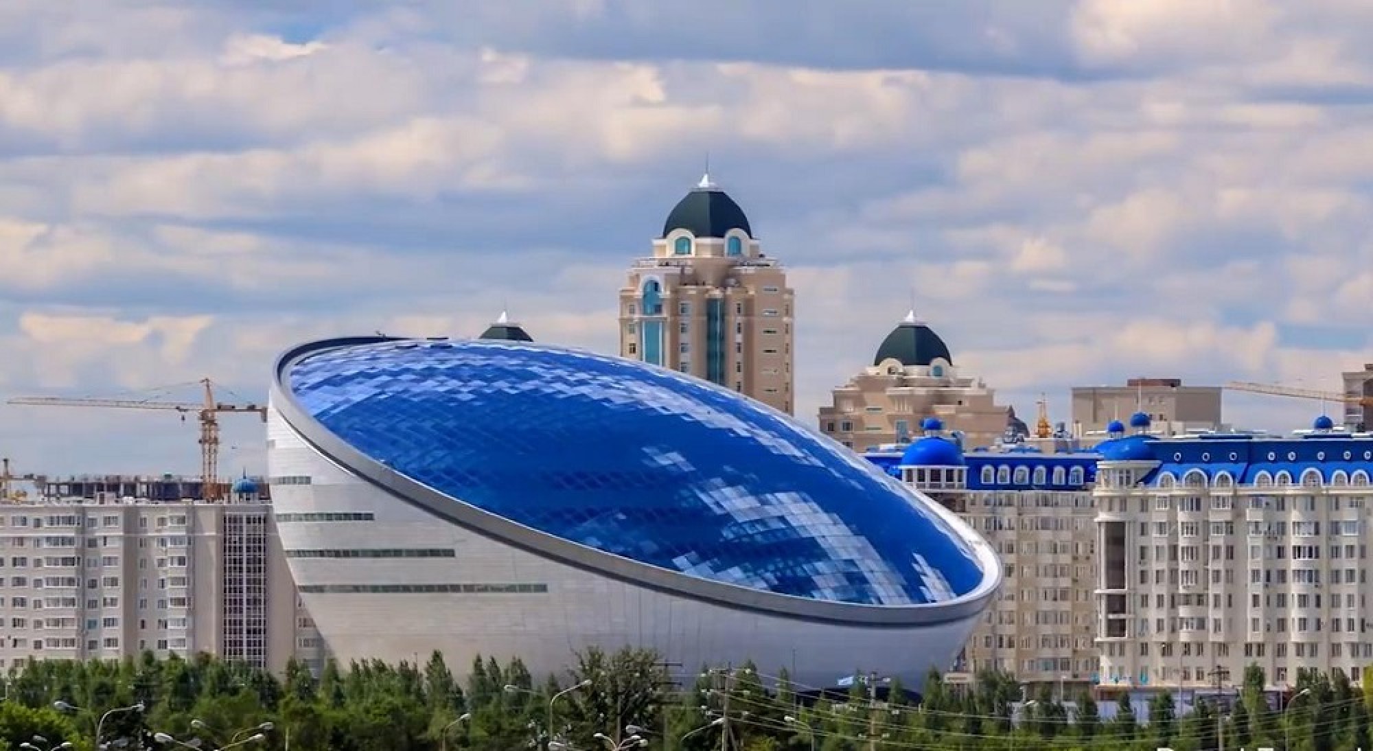 Astana qurdastarynyń kezdesýi ótti