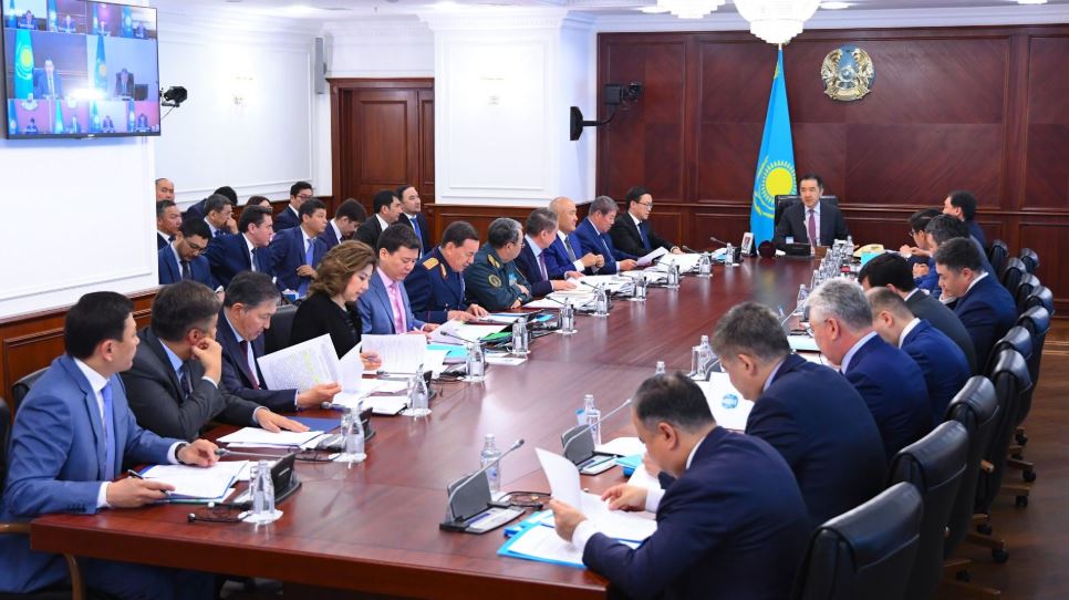 Úkimet basshysy bólingen qarjyny tıimdi paıdalanýdy tapsyrdy