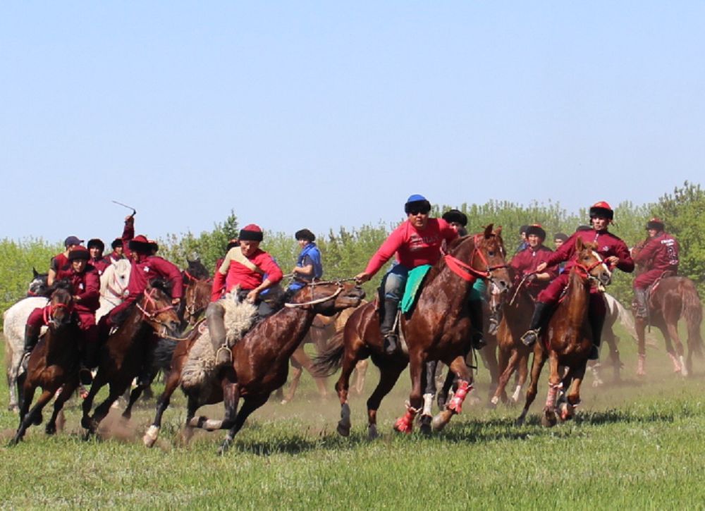 Beskólde Maǵ­jan Ju­mabaevtyń 125 jyl­dy­ǵyna arnalǵan spartakıada bastaldy