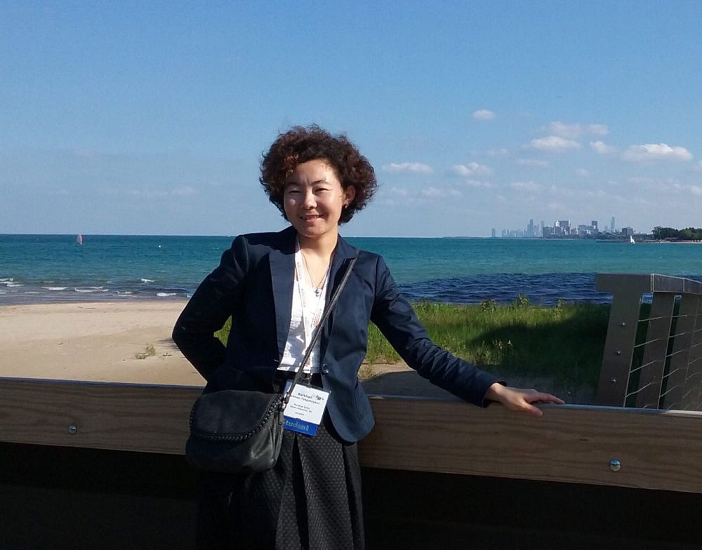 Amerıkada dáris oqıtyn qazaq qyzy