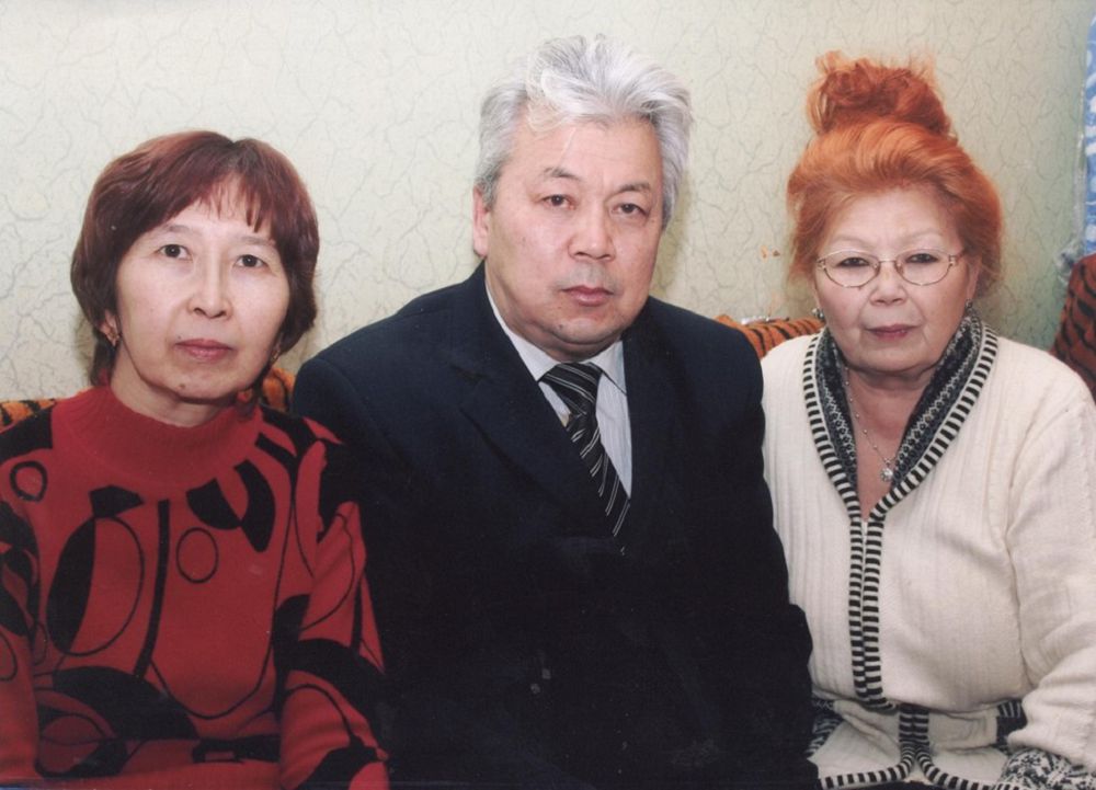 Qalamgerler áýleti