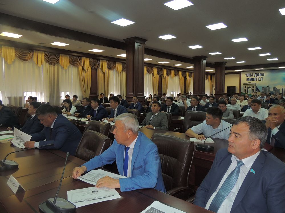 Jer máselesinde sheshilmegen túıin kóp